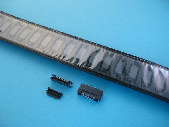 SMD hermaphroditische Steckverbinder mit Pick-up Pad in T&R Verpackung für automatisches Bestücken